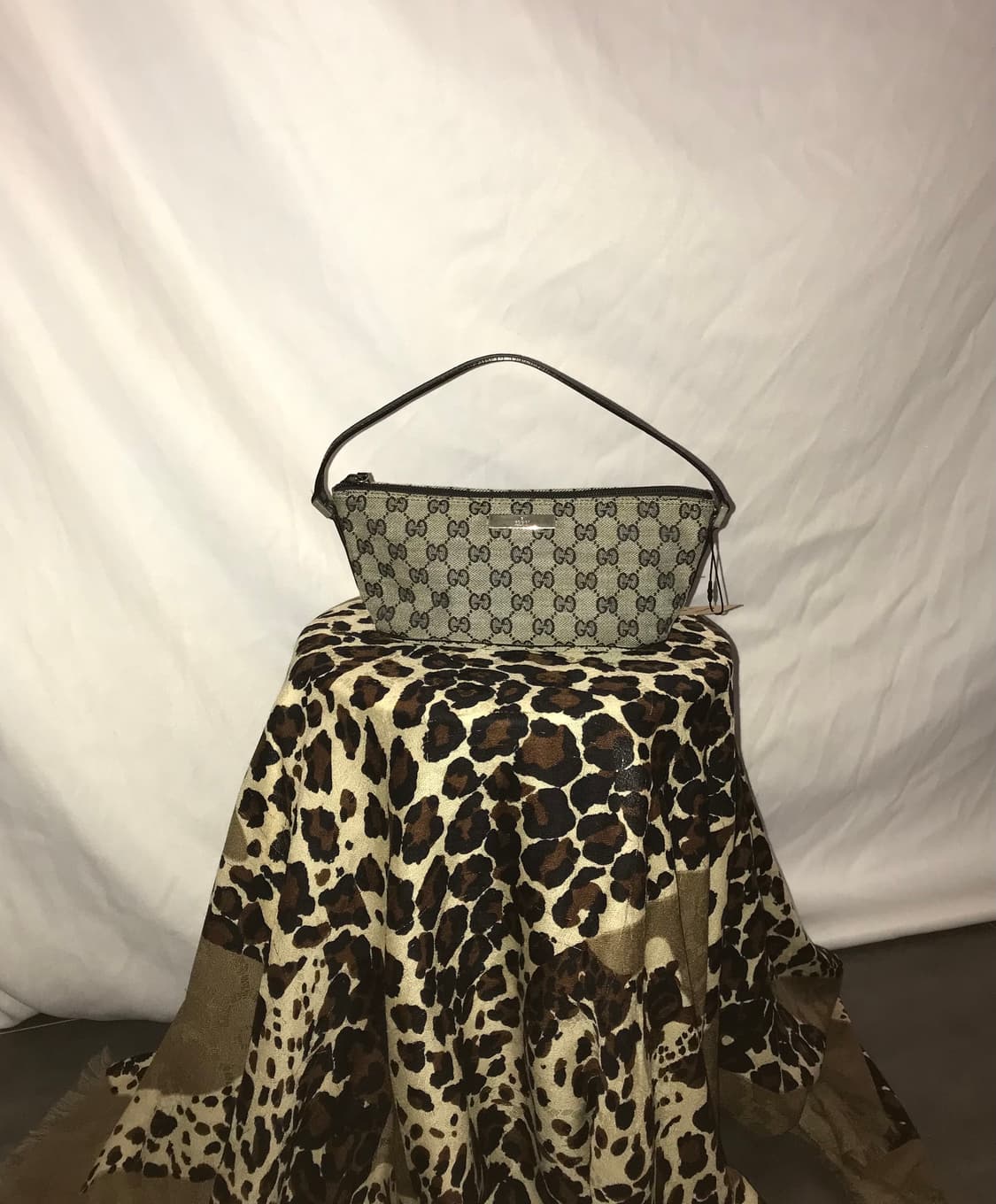 Gucci Hand bag 상품이미지1