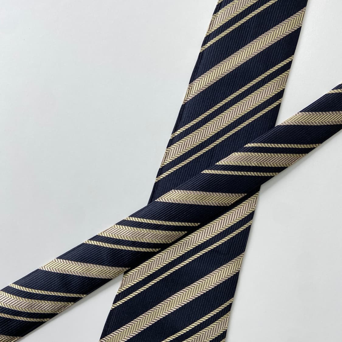 트루사르디(trussardi) 정품 명품 넥타이 10.2cm 상품이미지4