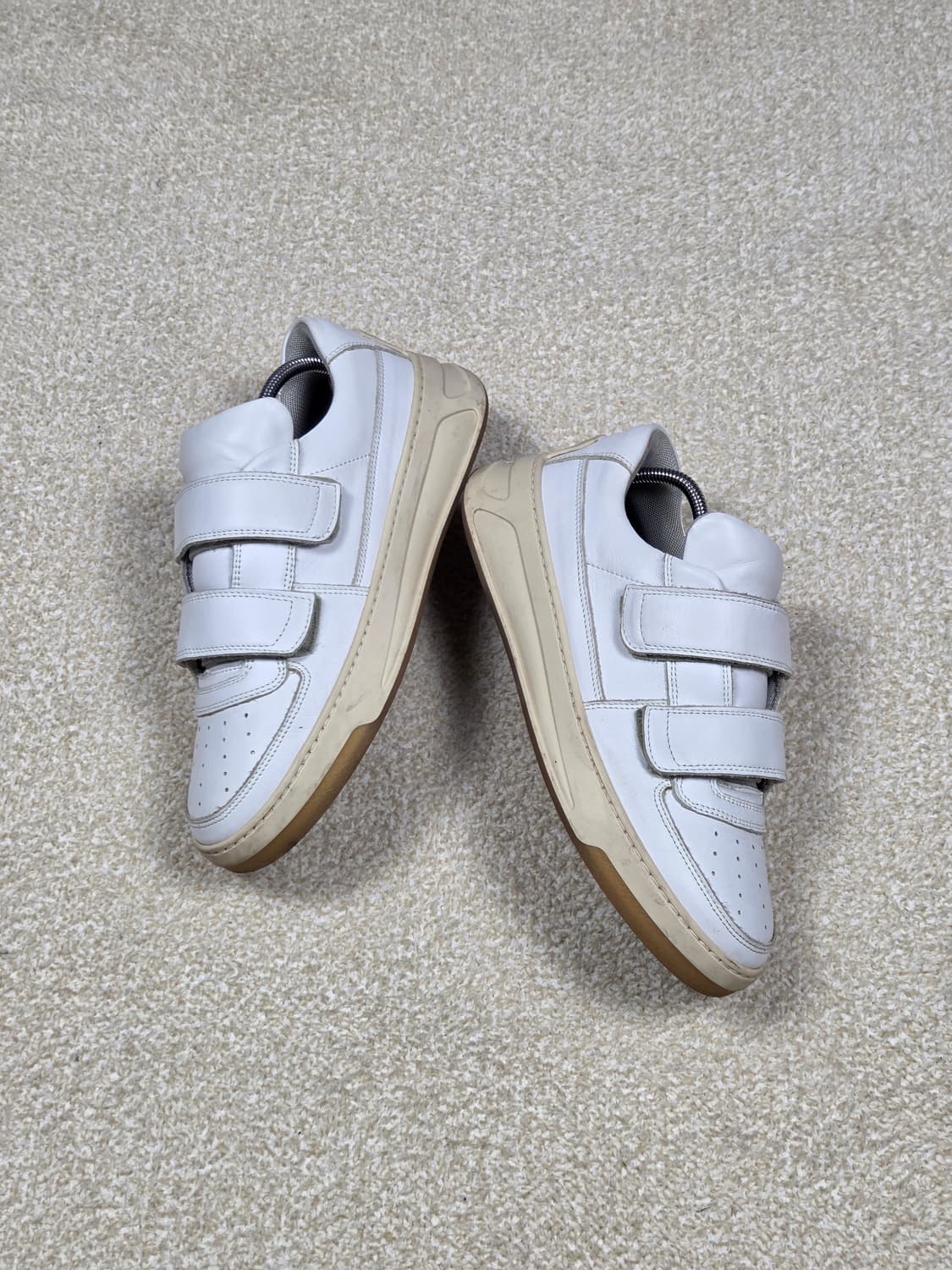 [아크네 스튜디오] 스테피 레더 벨크로 스니커즈 | 00223 상품이미지3