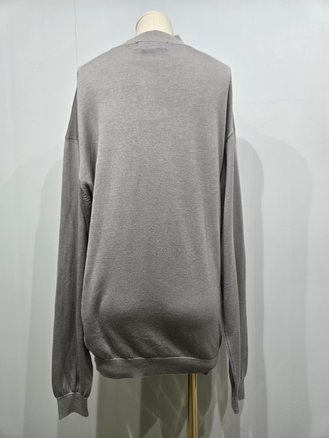 바라쿠타 모크넥 긴팔 니트 회색 상품이미지2