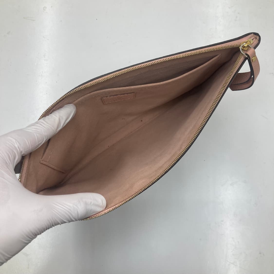 [리오브전포점] 루이비통 모노그램 컨버스 데일리 클러치 상품이미지4