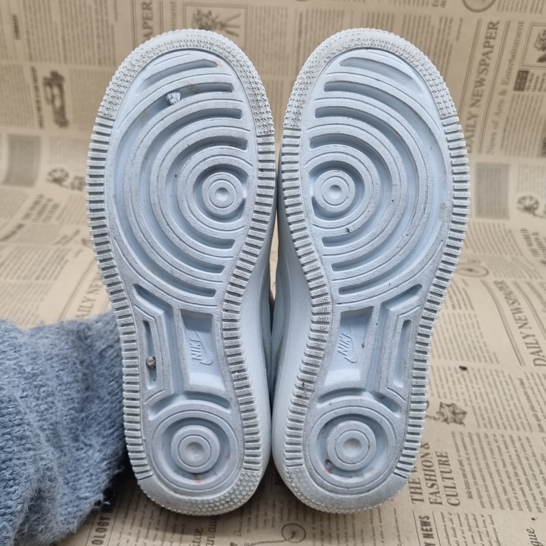 나이키 에어포스1 플랫폼 여성스니커즈235 상품이미지3