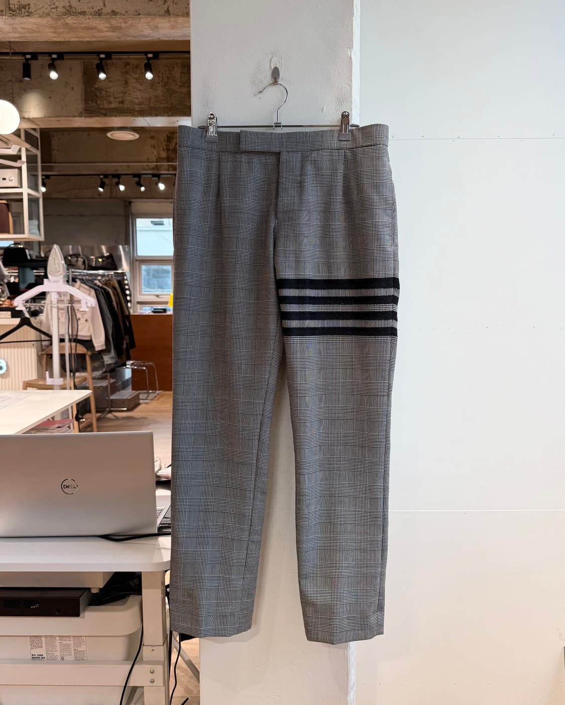 톰브라운 플란넬 4바 클래식 팬츠 상품이미지2