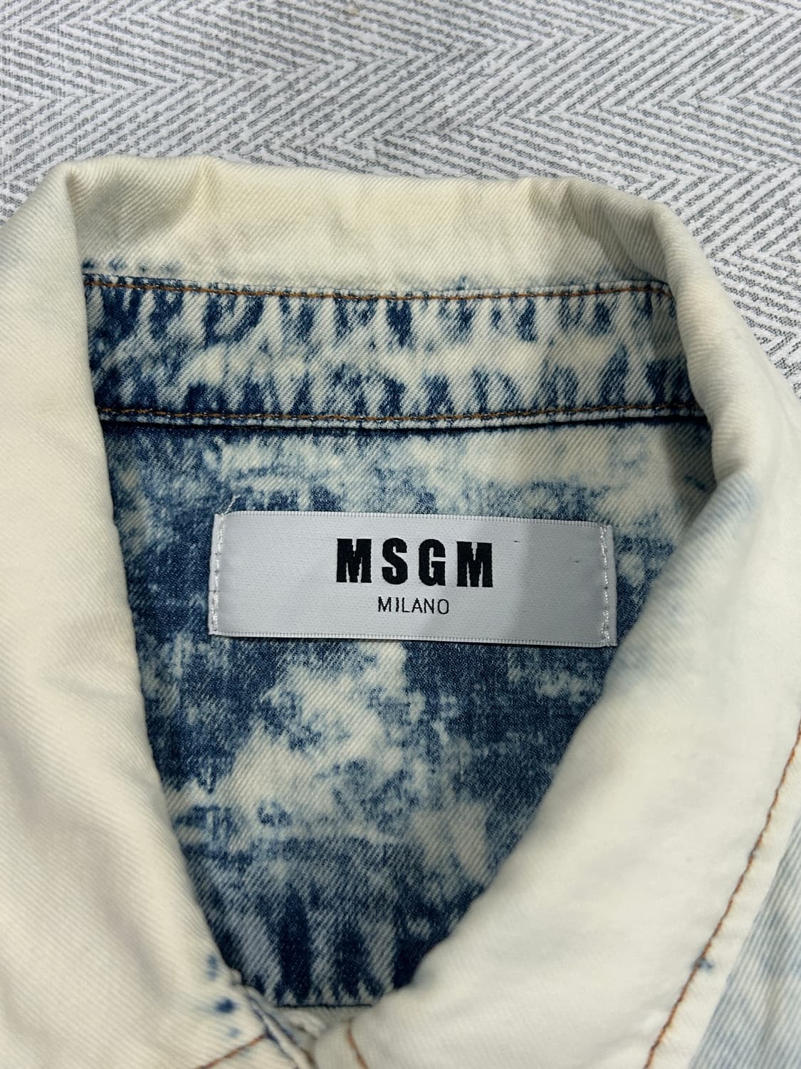 MSGM 워싱 데님 프릴 반팔 셔츠 오버핏 66-77 상품이미지8