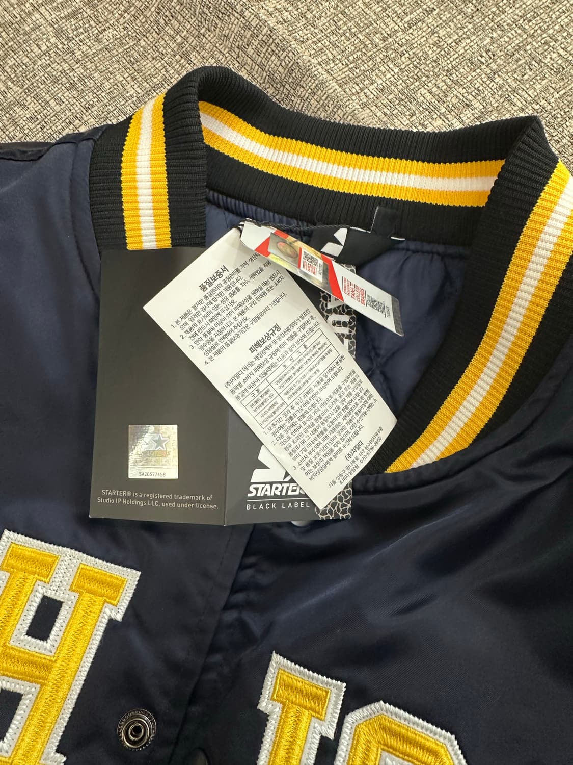 [택채 새상품] XL 스타터 블랙라벨 미시건 바시티 자켓 네이비 상품이미지3