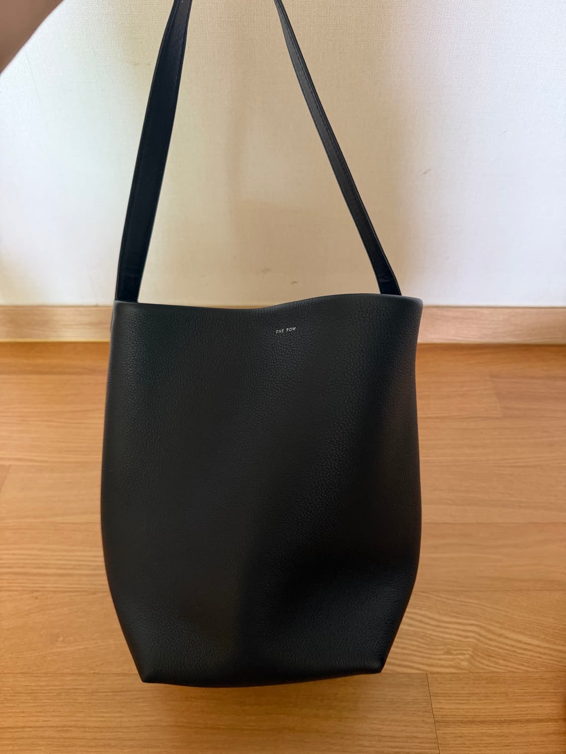 (정품) 더로우 파크백 미듐 블랙  상품이미지2