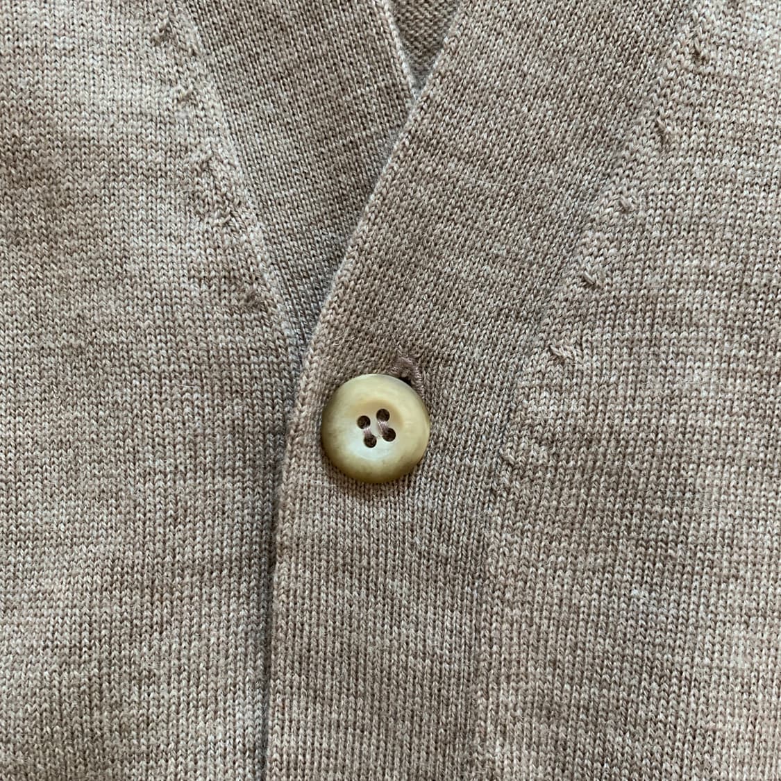 장루이쉐레 JEAN-LOUIS SCHERRER 울100 브이넥 가디건 상품이미지6