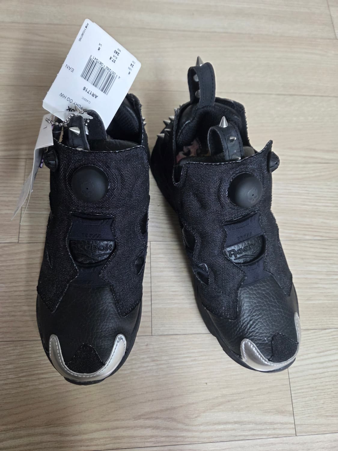 리복 인스타펌프 퓨리 블랙 스터드 240mm 상품이미지1