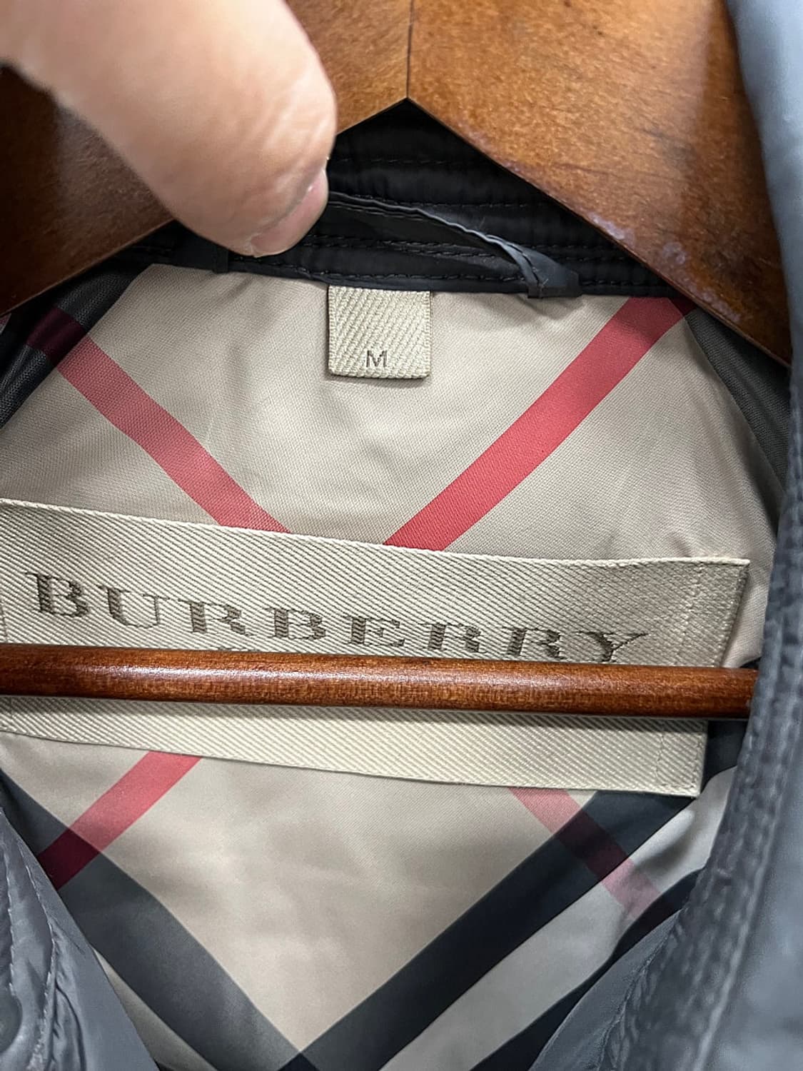 여) 버버리 경량 패딩코트  상품이미지7