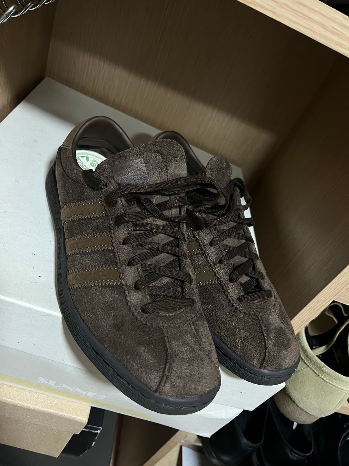 아디다스 토바코 그루엔 다크브라운 255사이즈 팝니다 상품이미지9