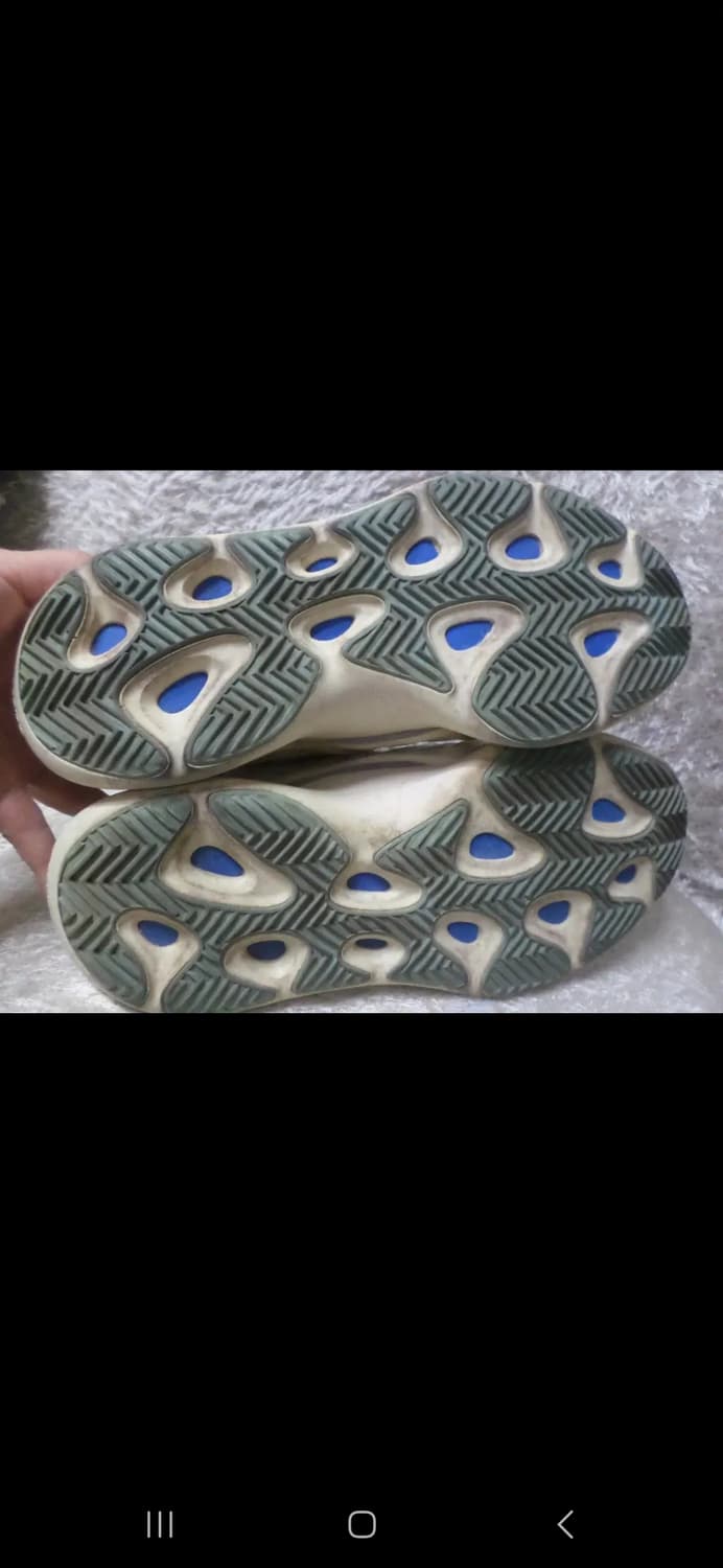 아디다스 이지부스트 700 아자엘  상품이미지4