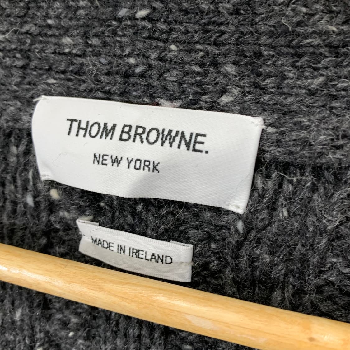 톰브라운 21fw 울 모헤어 슬림핏 가디건 상품이미지6