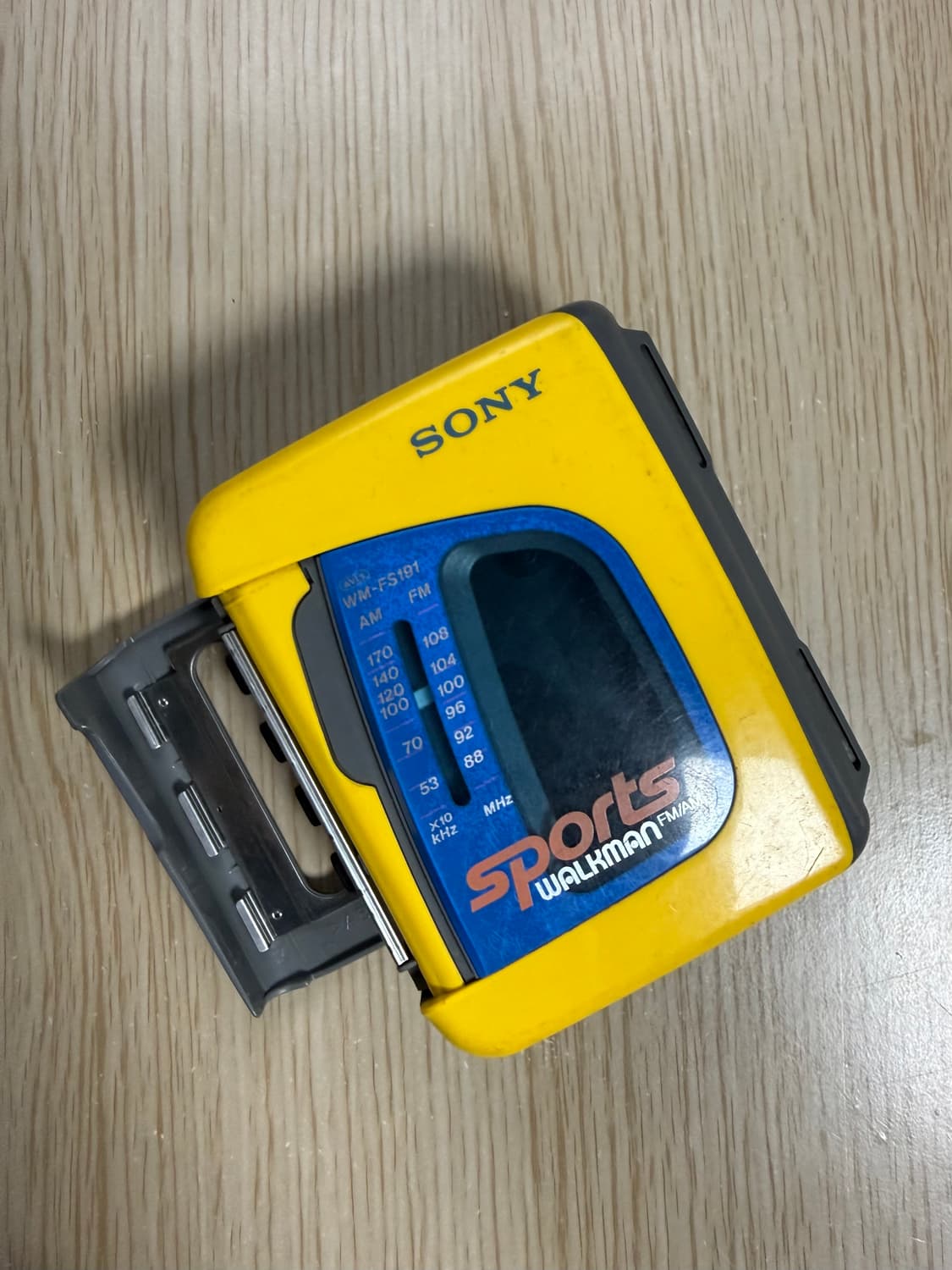 Sony 워크맨 스포츠FM/AM(WM-FS191) 상품이미지5