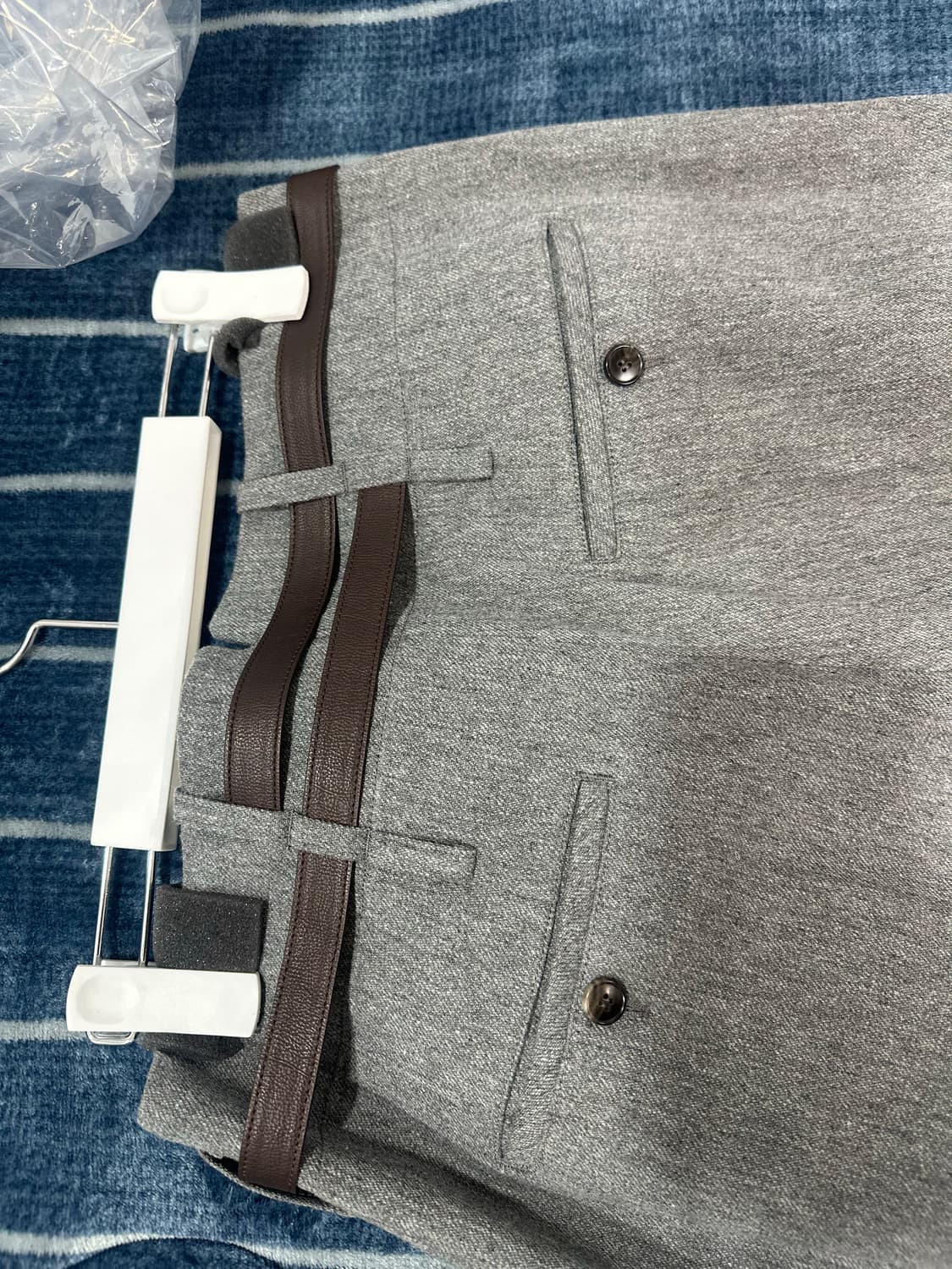 새상품)렉토 퀸시 울 벨티드 슬랙스 회색 M 상품이미지4