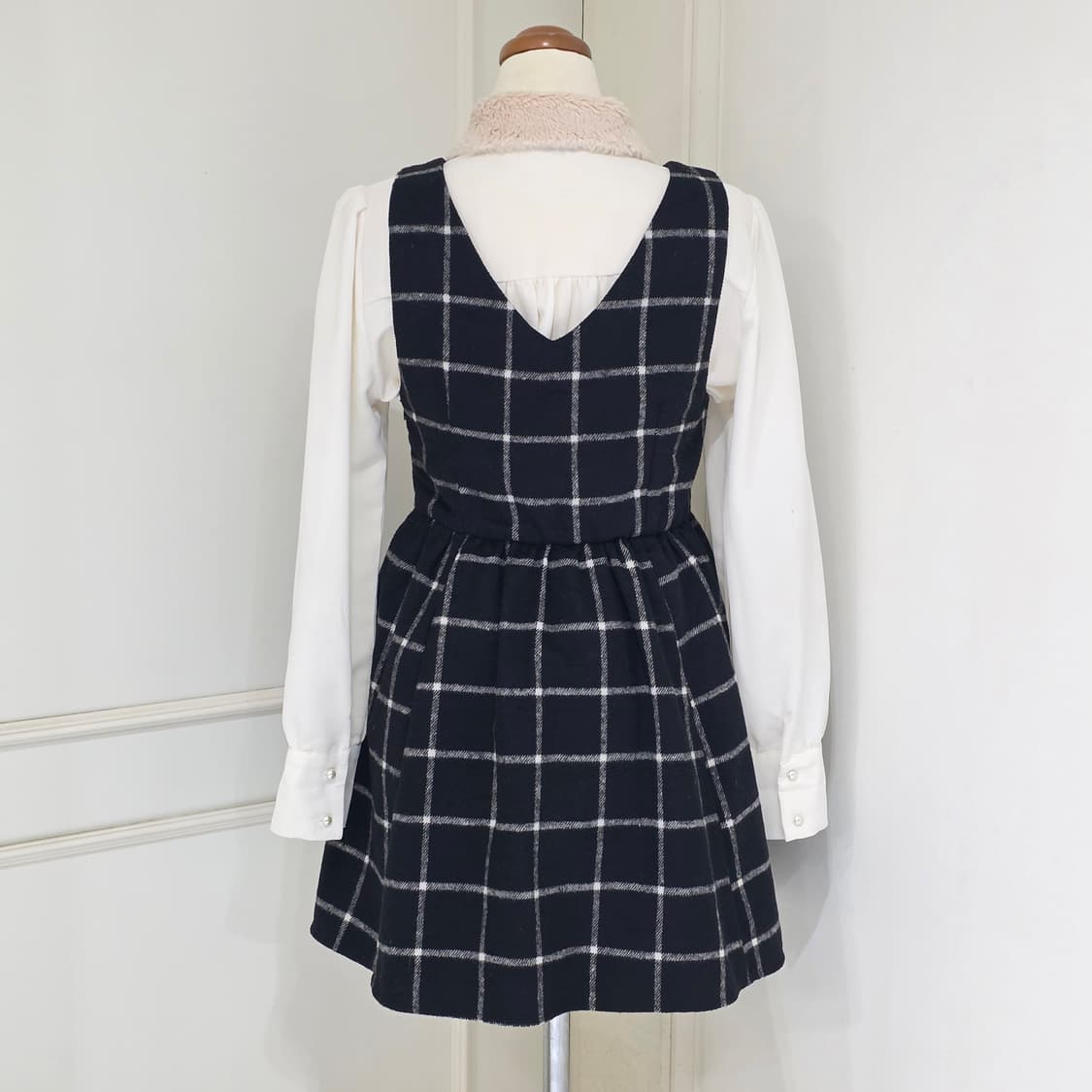 ingni)고딕로리타st 로맨틱 양지뢰 체크모직 v넥 민소매원피스 상품이미지3