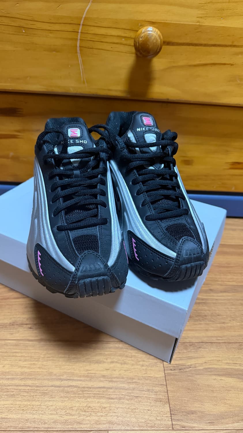 나이키 샥스 블랙핑크씨클 상품이미지3
