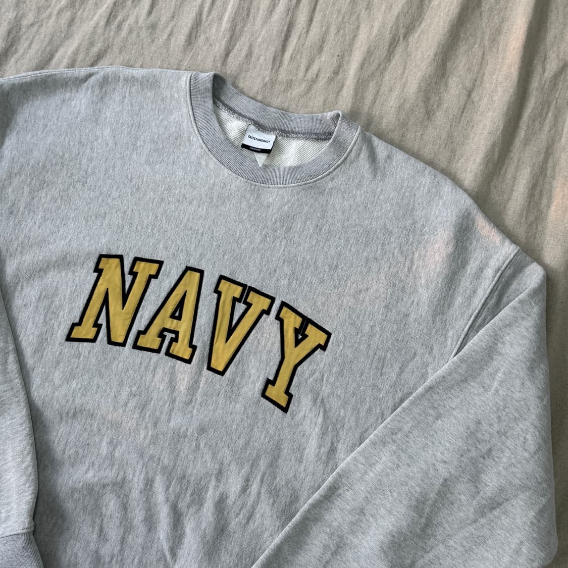 아웃스탠딩 애쉬그레이 밀리터리 패치 스웻 맨투맨 M(105) 상품이미지2