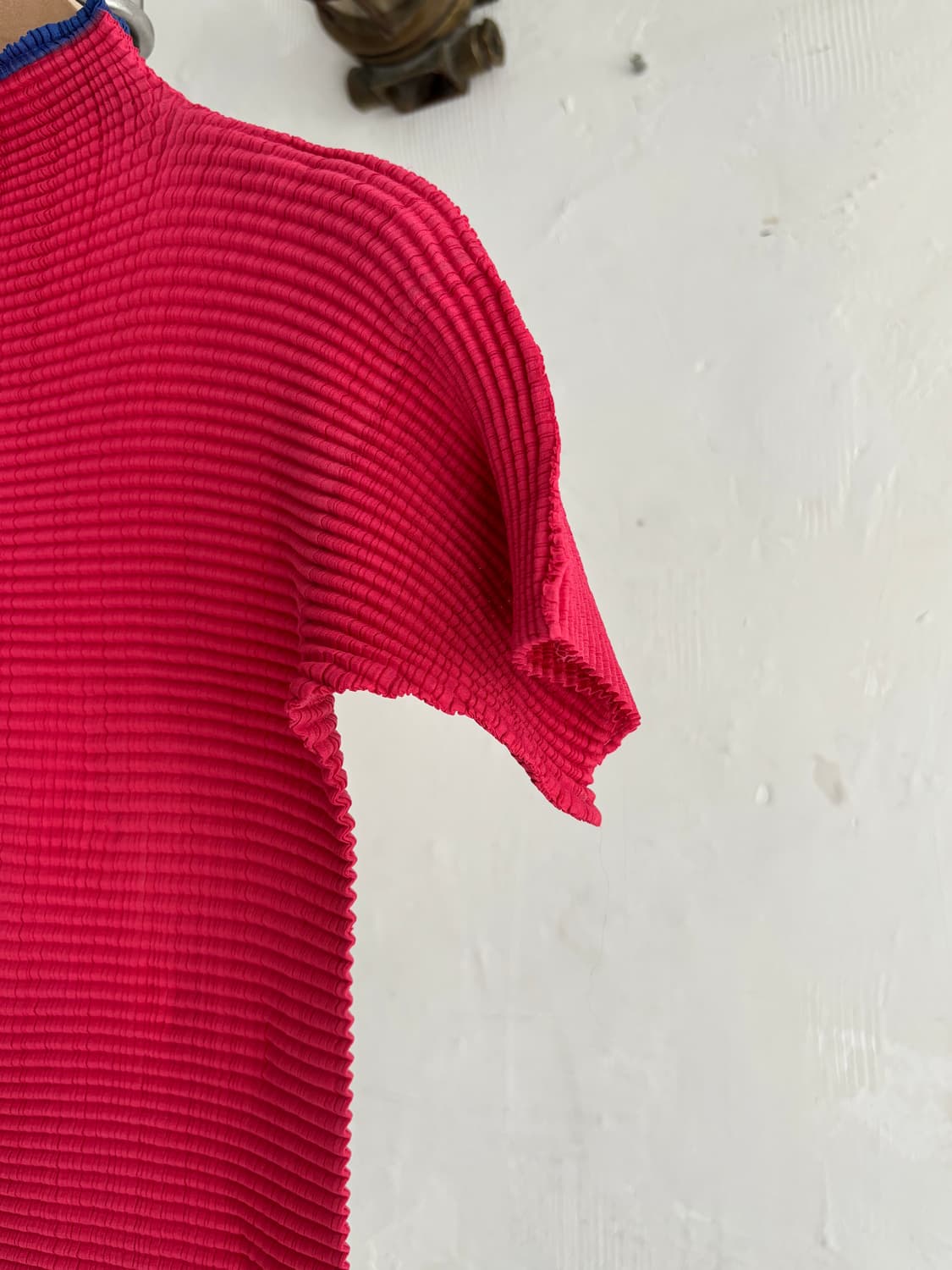 Issey Miyake 이세이미야케 화이트라벨 레드-블루 플리츠 탑 상품이미지6