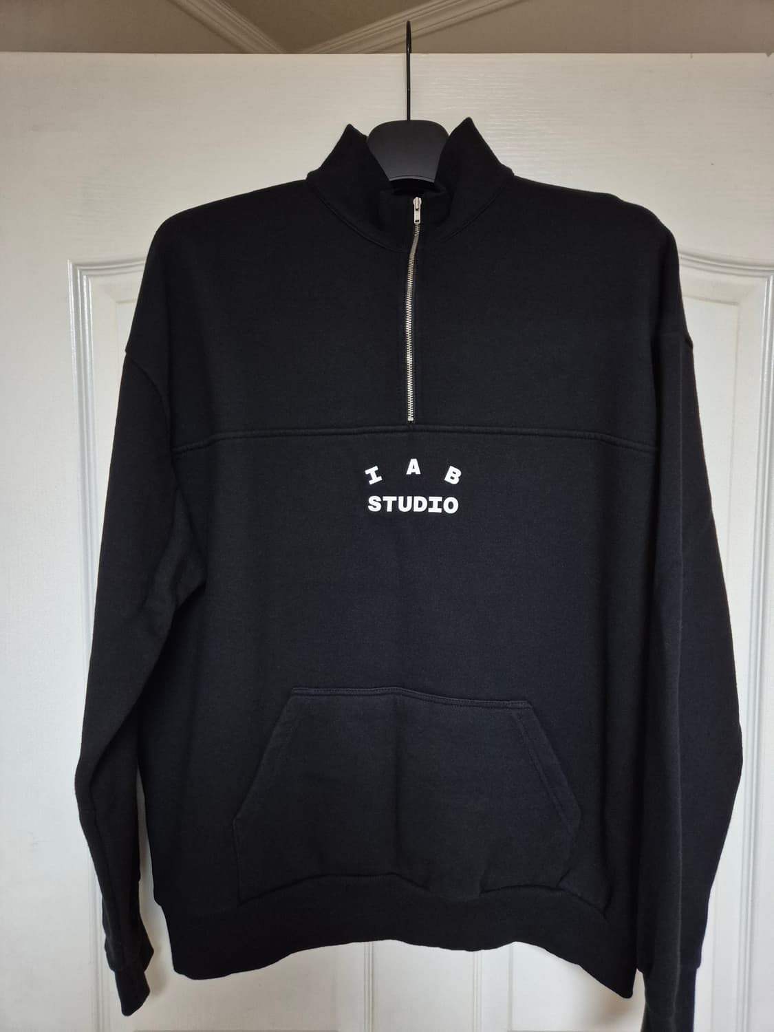 아이앱스튜디오 하프집업 블랙 L 상품이미지1