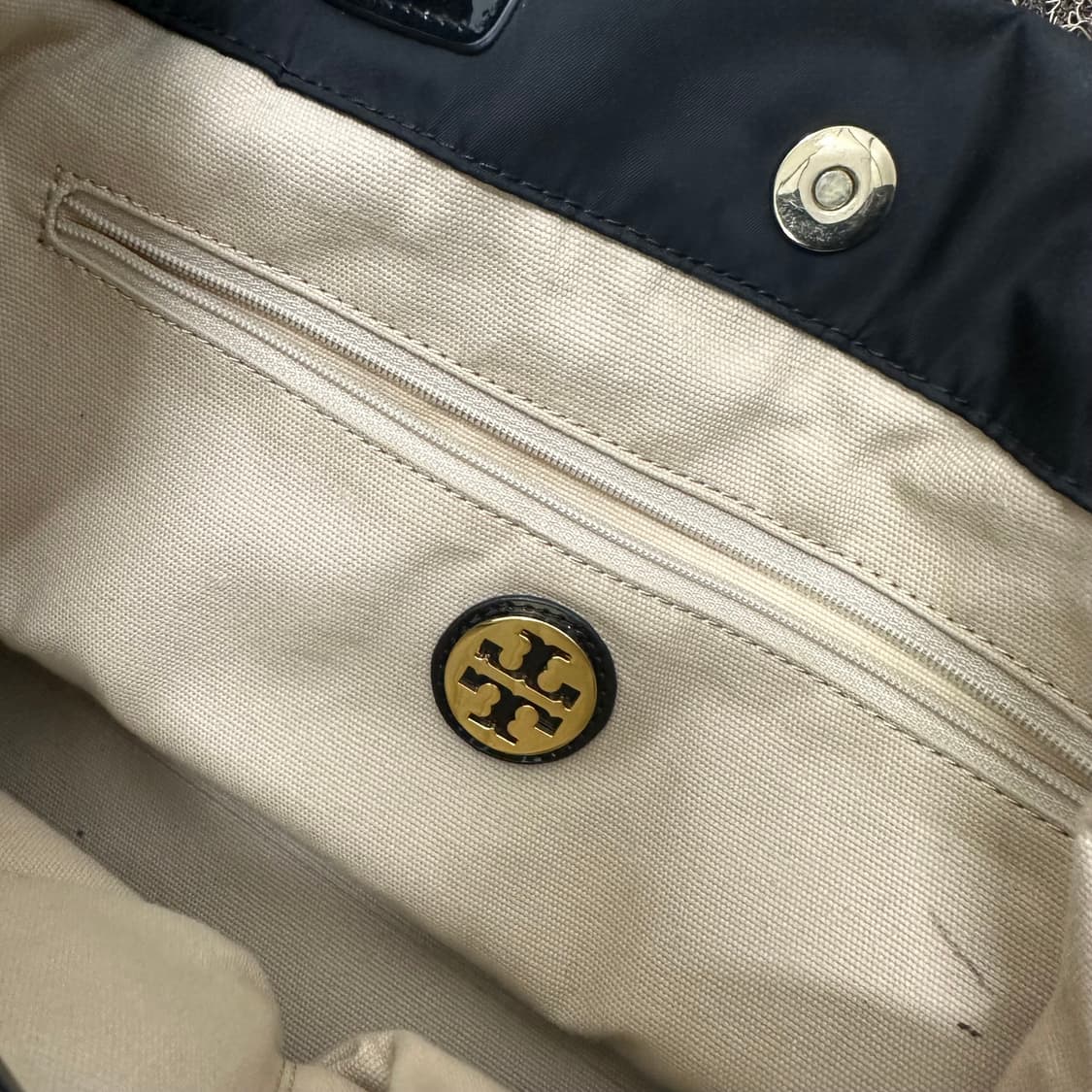 토리버치 엘라 여성 토트백 블랙 상품이미지6