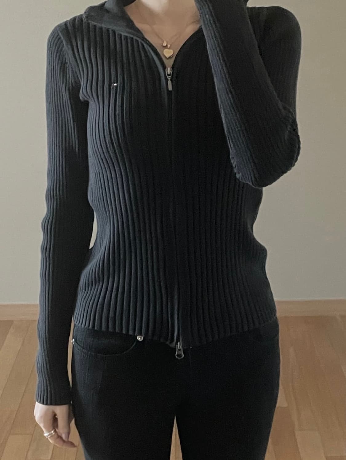 타미 집업 니트 상품이미지1