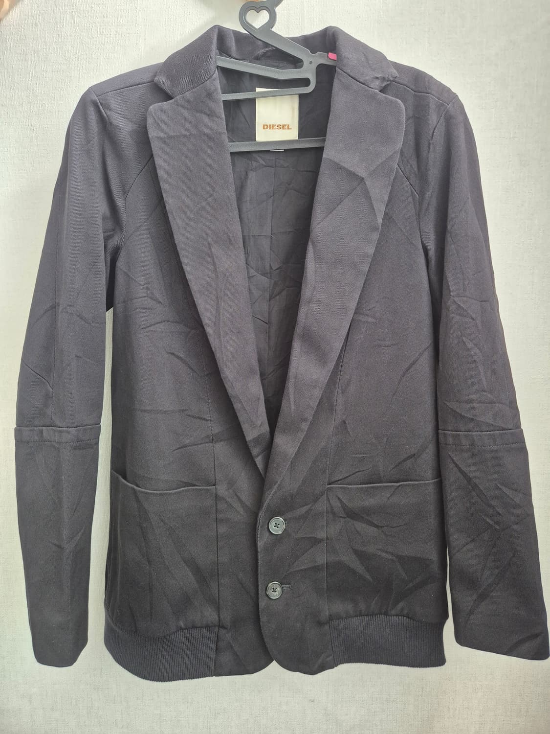 디젤l 블랙 자켓입니다
사이즈는 XS입니다 90-95 상품이미지1