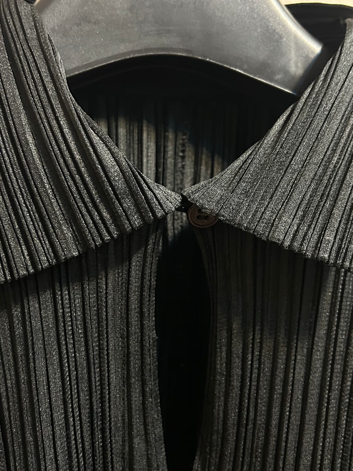 이세이미야케 오픈넥 플리츠 블라우스 상품이미지4