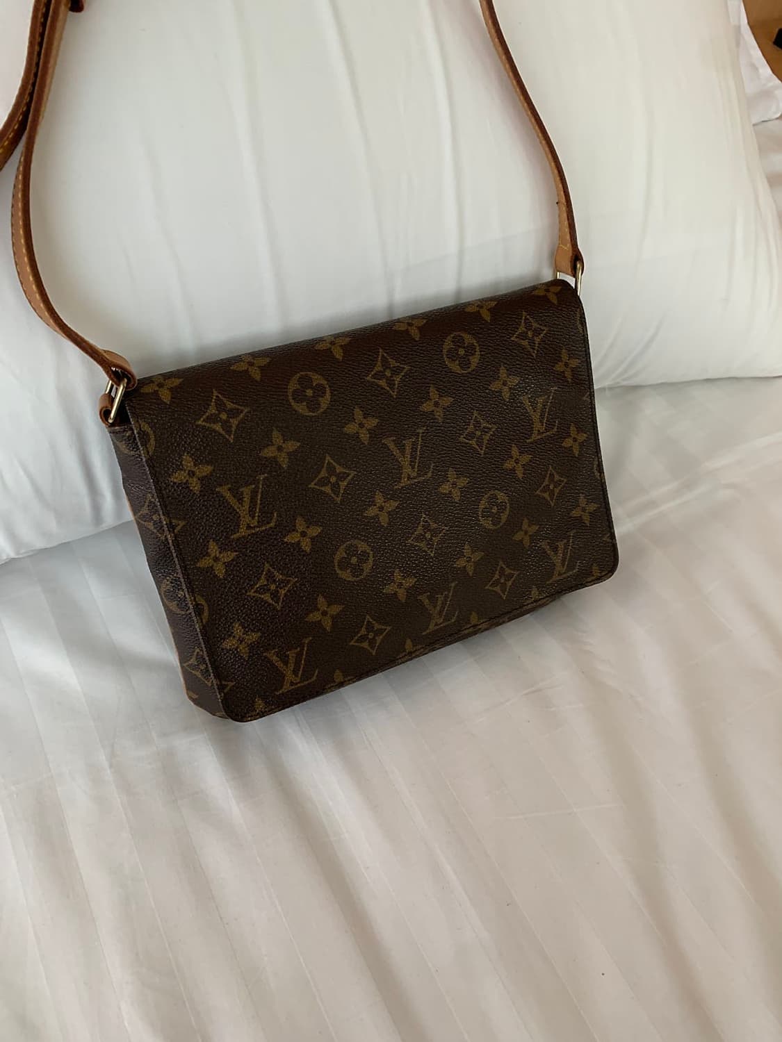 루이비통 뮤젯탱고 숄더백 상품이미지1