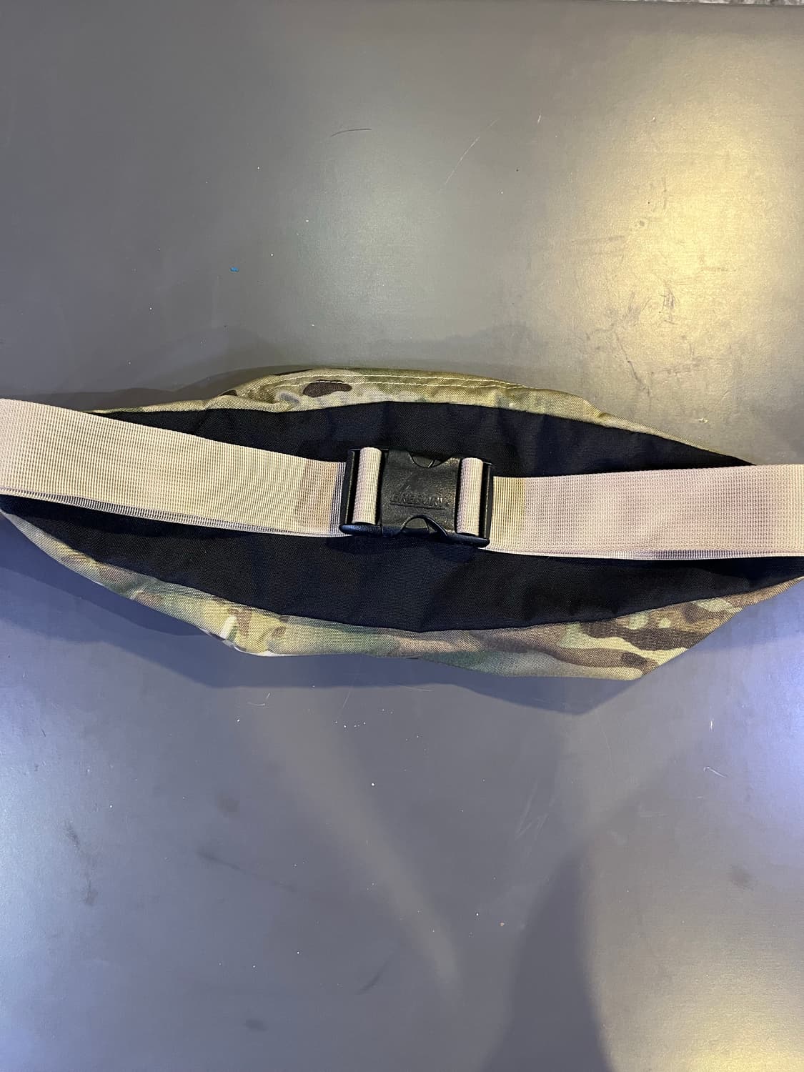 그레고리 구형로고 멀티캠 웨이스트백 상품이미지2