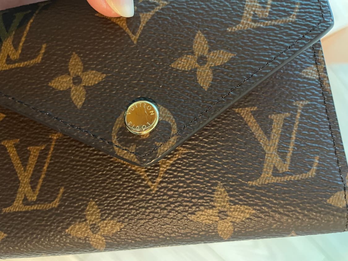 루이비통 빅토린 월렛 모노그램 로즈 발레린 M62360 지갑 판매합니다 상품이미지7