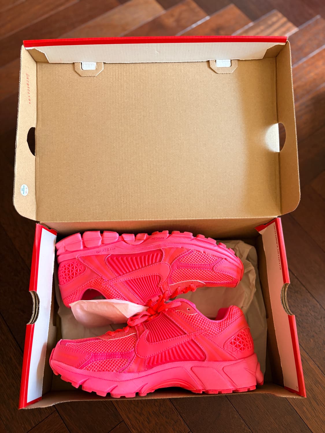 Nike Zoom Vomero 5  Hot Punch 상품이미지5