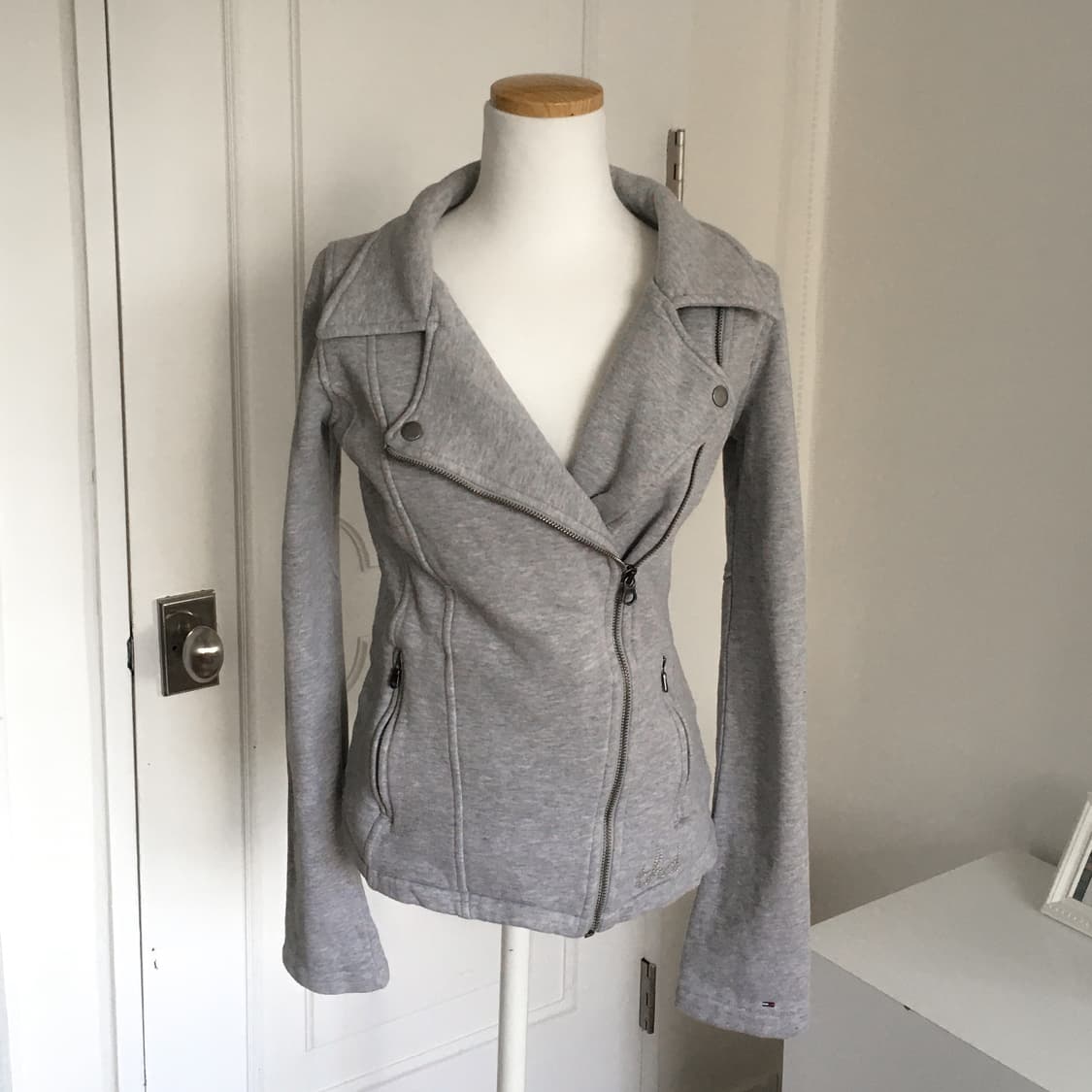 타미힐피거 사선 지퍼 집업 자켓 상품이미지3