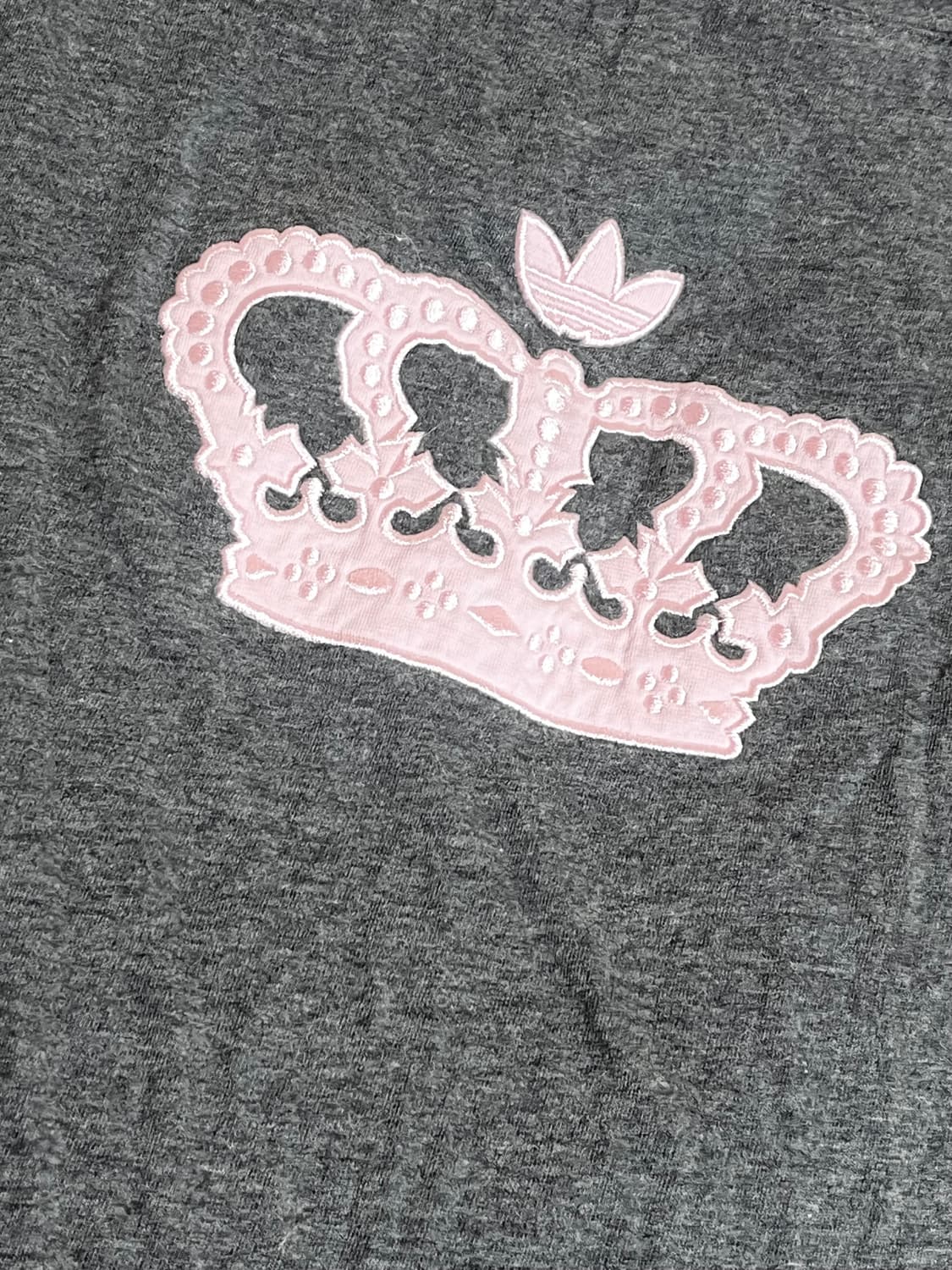 아디다스 미시엘리엇 회핑 그레이 + 연핑크 딸기우유 왕관 셔링 반팔티 상품이미지4