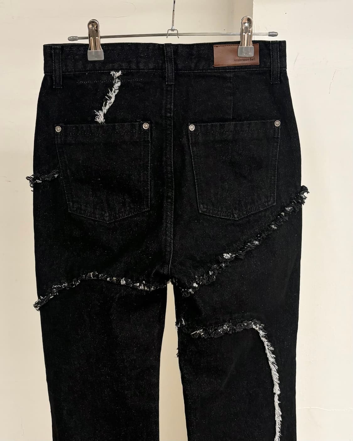 앤더슨벨 카리스 러프 라인 로우컷 진 상품이미지5