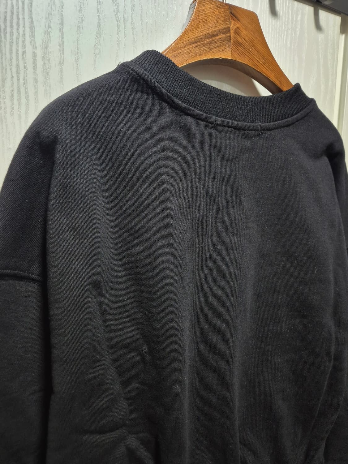 (세일)(새상품)DIAIRE 디아에르 블랙 맨투맨 상품이미지7