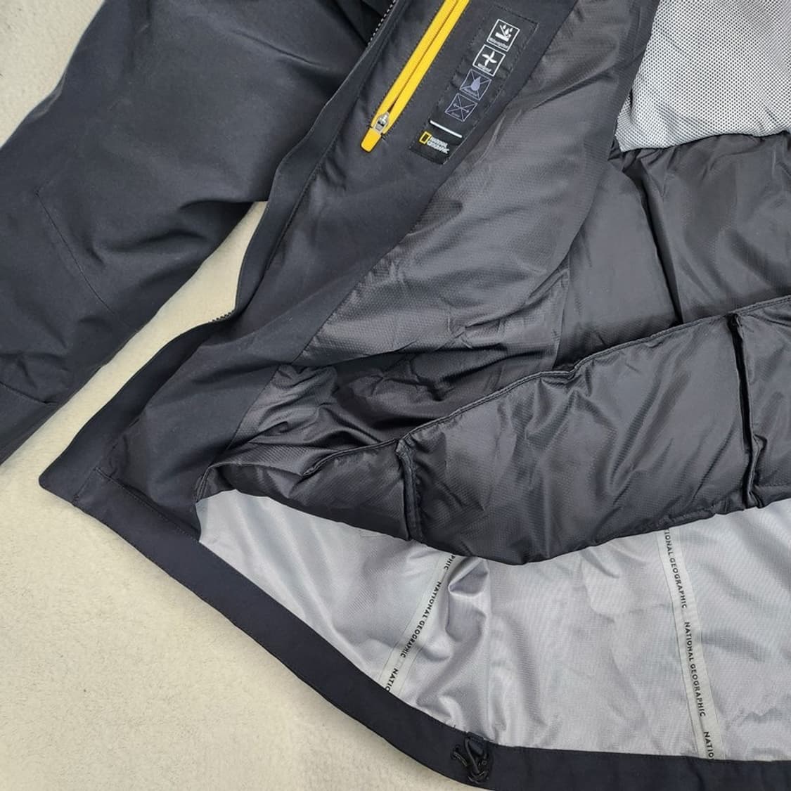 NATIONAL GEOGRAPHIC 헤비 덕다운 패딩 XXL 상품이미지5