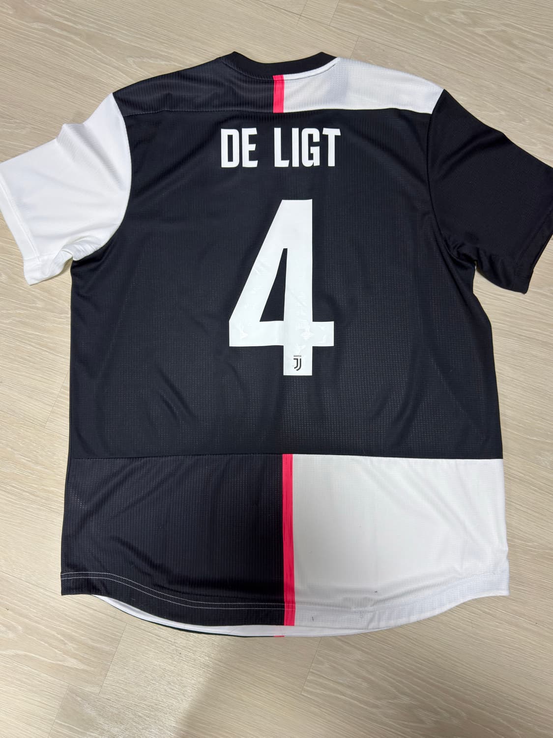 19-20 유벤투스 유니폼 팝니다. 상품이미지2