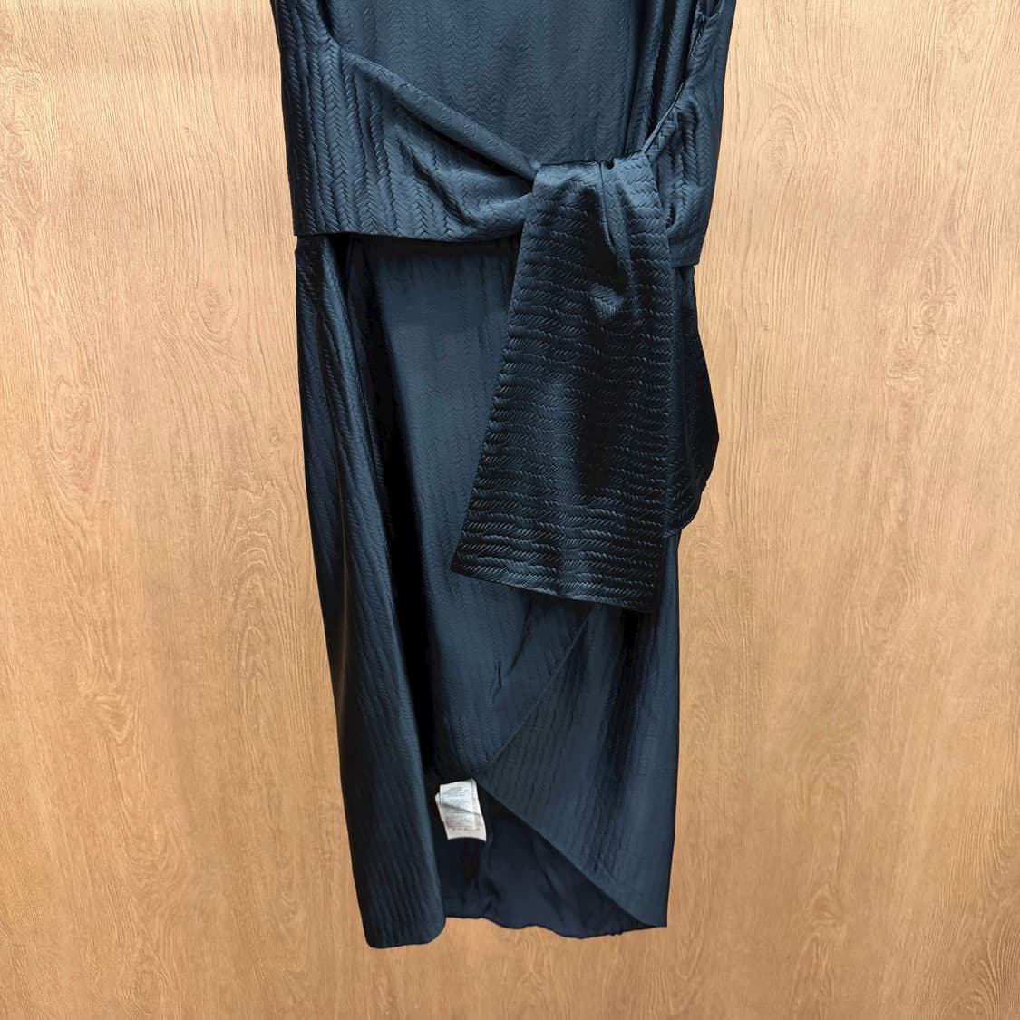 막스마라 스포트막스 슬리브리스 원피스 허리 스트랩 타이 디테일 블랙 상품이미지5