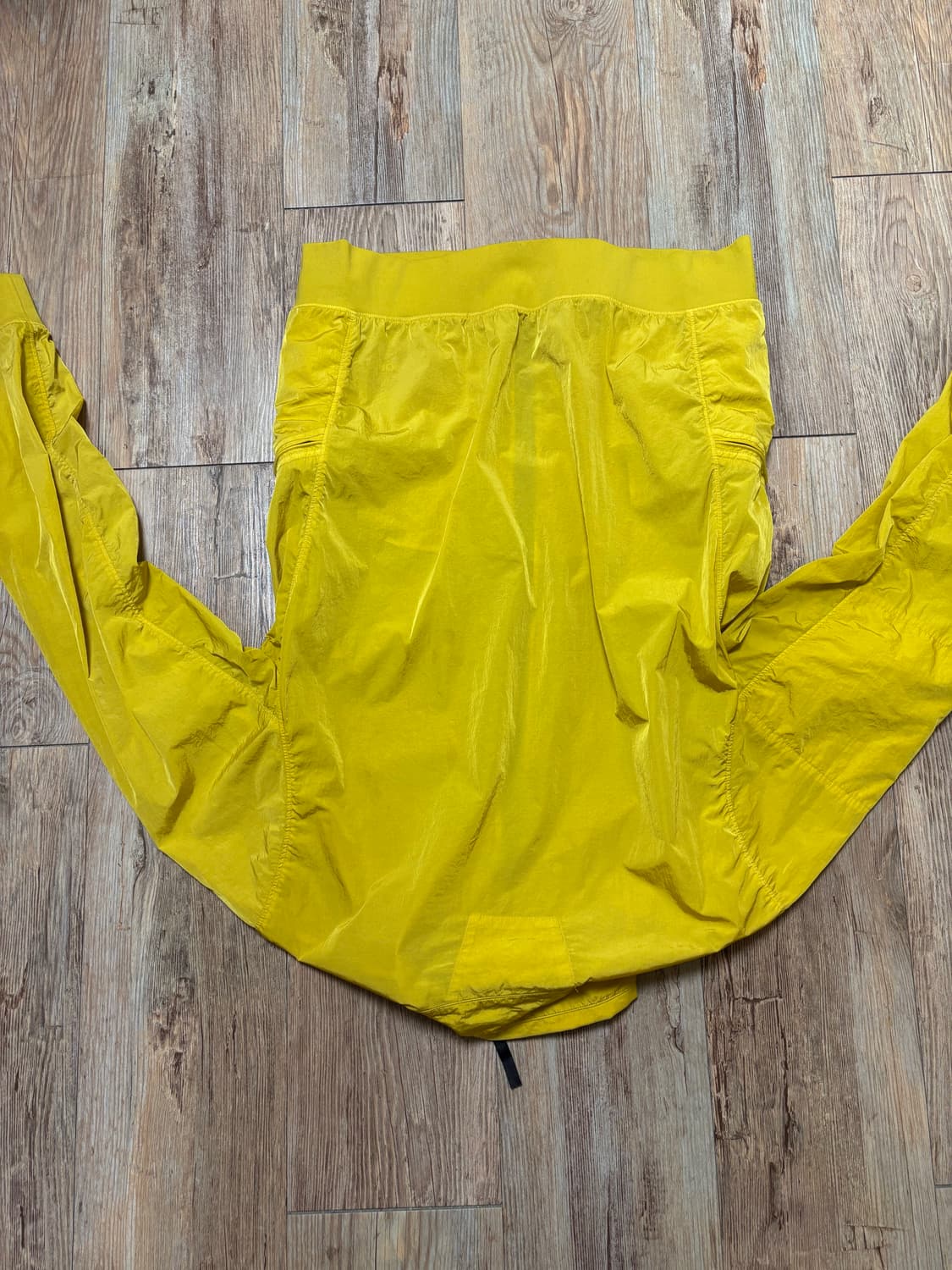 cp컴퍼니 옐로우 자켓L 상품이미지6