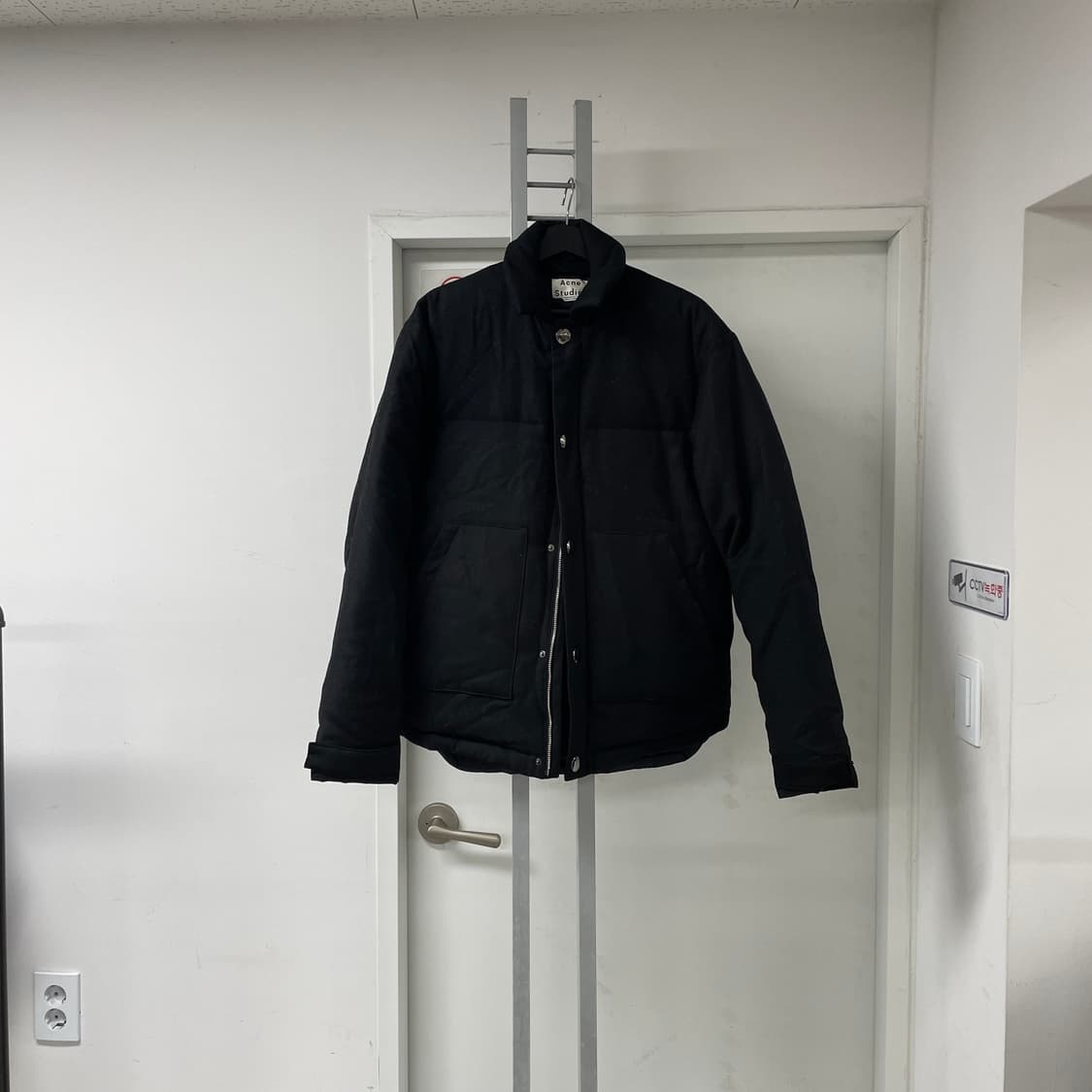 아크네스튜디오 블랙 패딩 44 상품이미지1