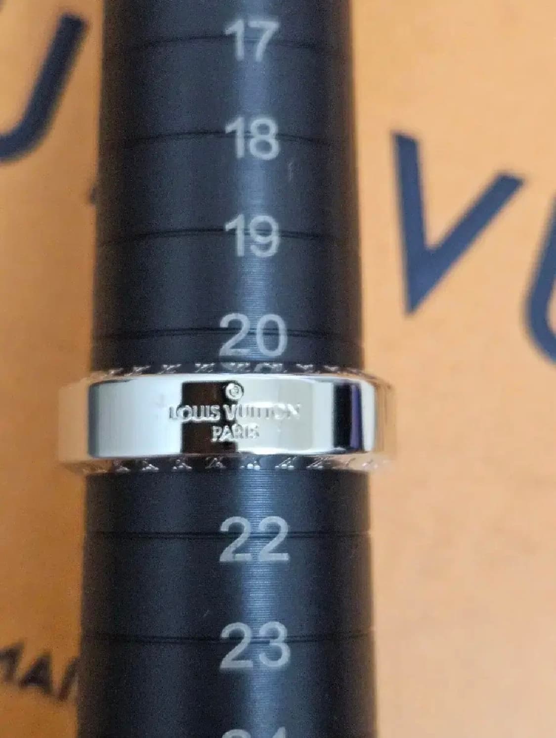 루이비통 로시느 링 반지 L / kr 20호 ~ kr 21호 상품이미지5