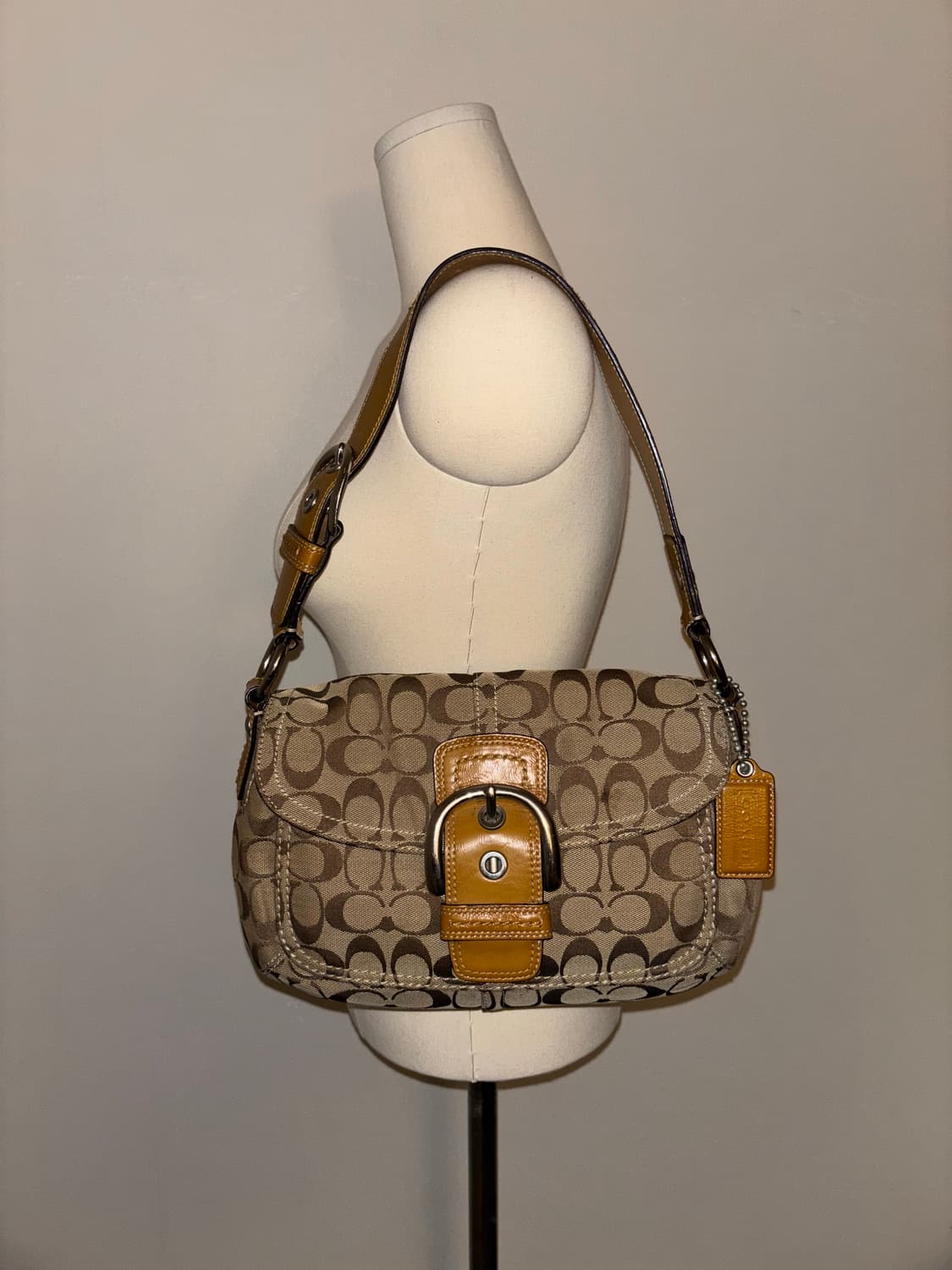 🚨연말세일🚨Coach signature Shoulder Bag 상품이미지1