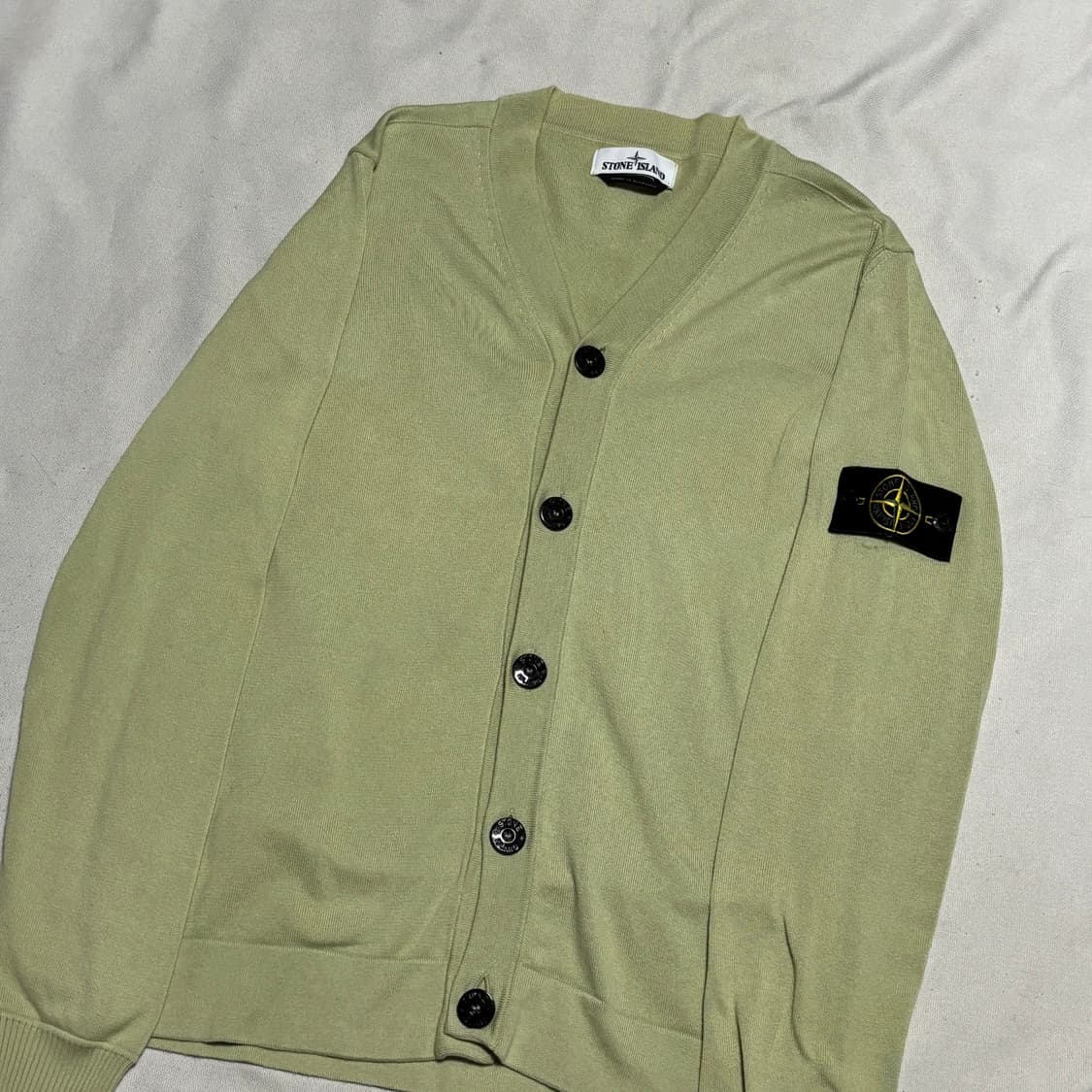 M 스톤아일랜드 패치와펜 브이넥 가디건 상품이미지1