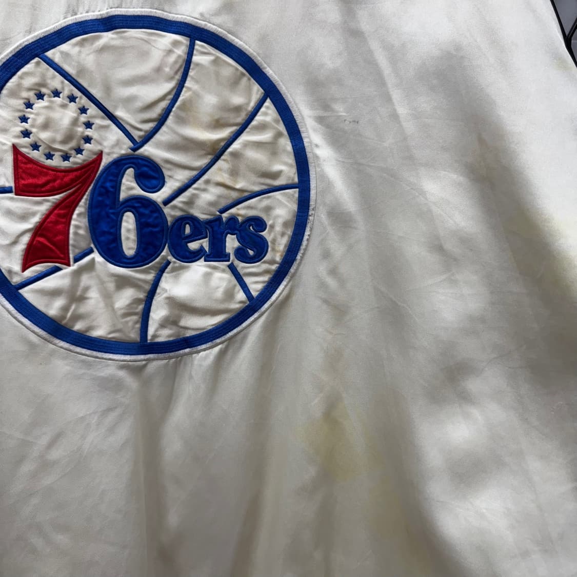 NBA X G-lll 칼뱅크 나일론 스타디움 자켓 빅로고 디테일 화이트 상품이미지8