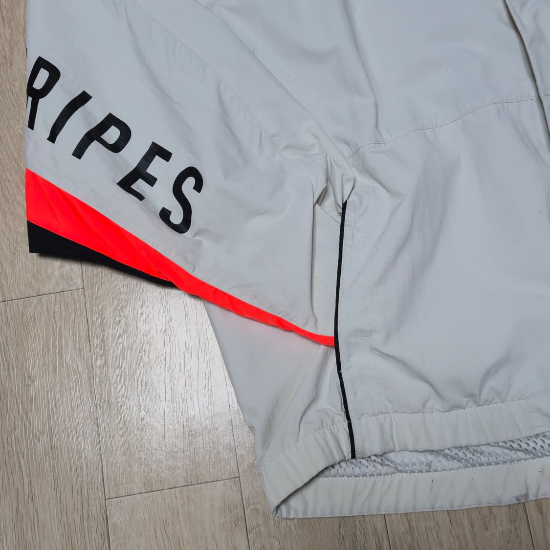 아디다스 THREE STRIPES 바람막이 L 상품이미지5