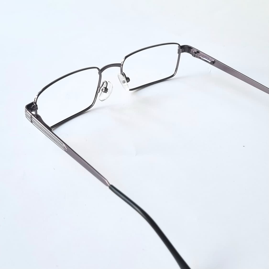 데드스탁 지적인 무드와 빈티지한 감성의 스퀘어 안경테 782 상품이미지5