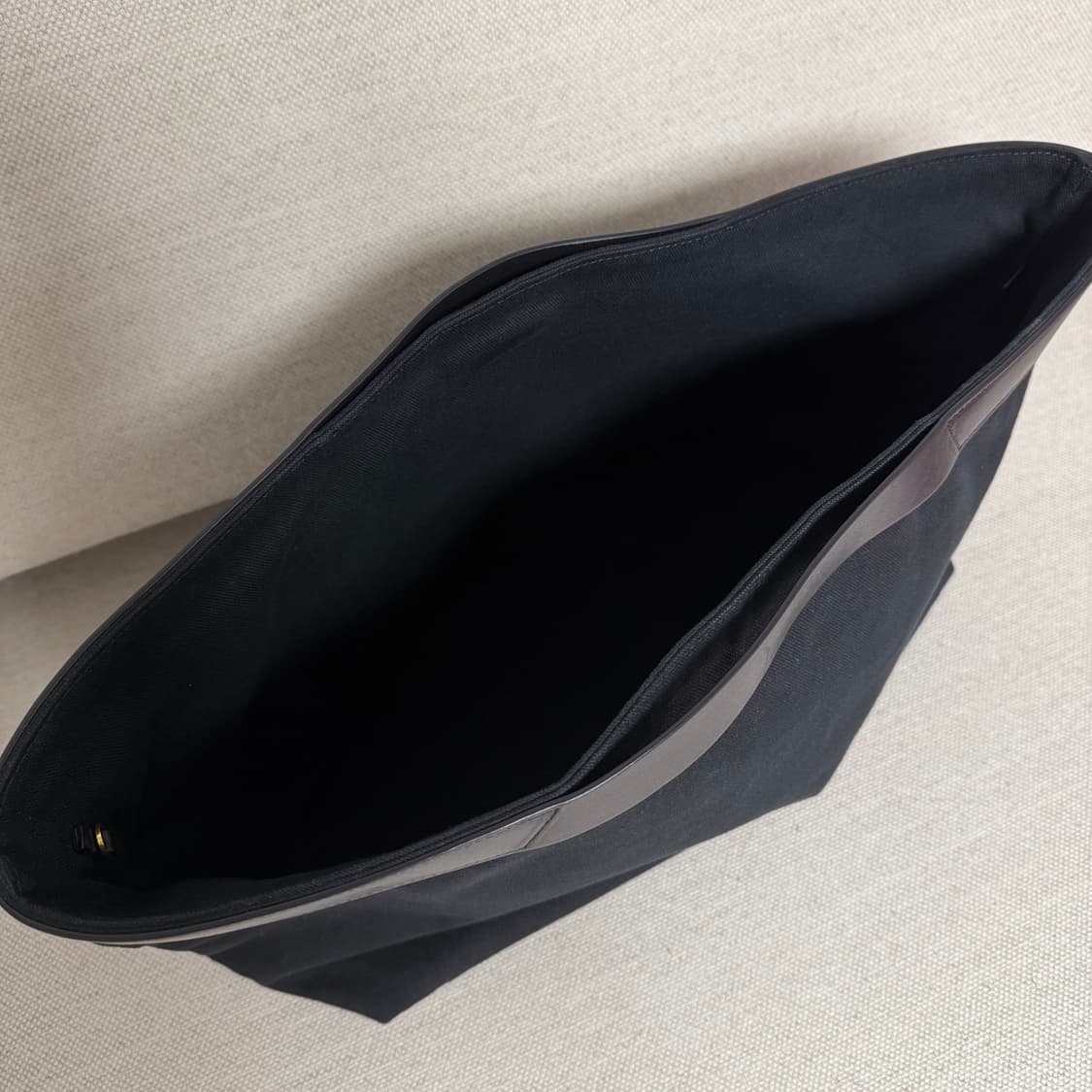 더로우 캔버스 키트백 상품이미지8