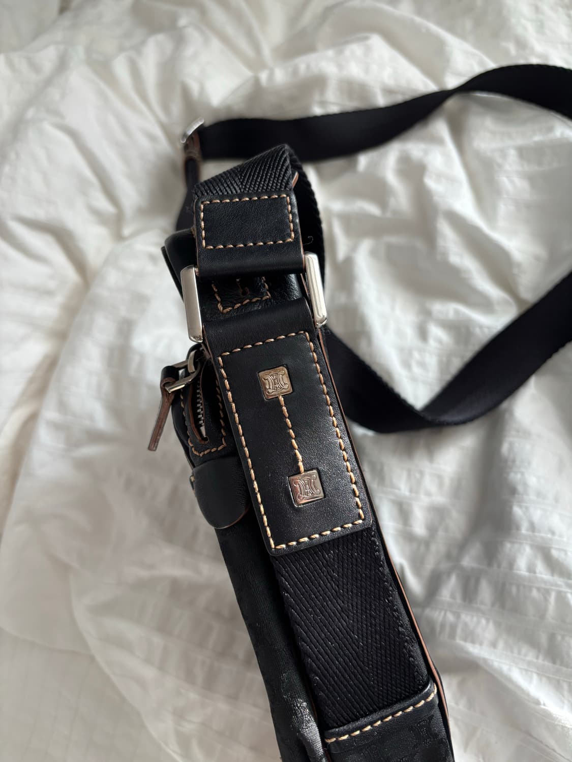 셀린느 메신저 크로스바디백 상품이미지3