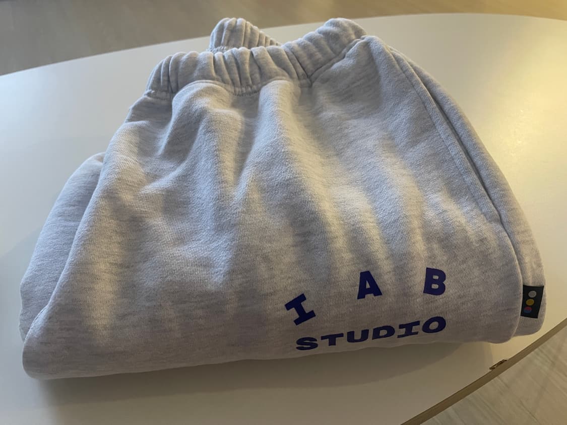 아이앱 스튜디오 스웨팬츠 라이트그레이 상품이미지1