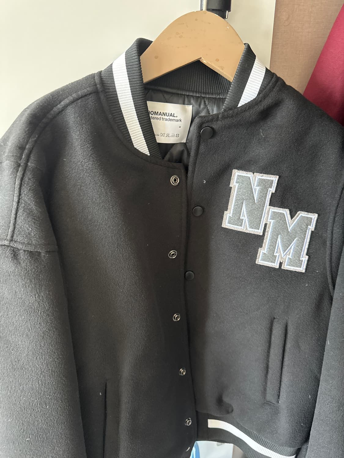 노매뉴얼 바시티 자켓 상품이미지1